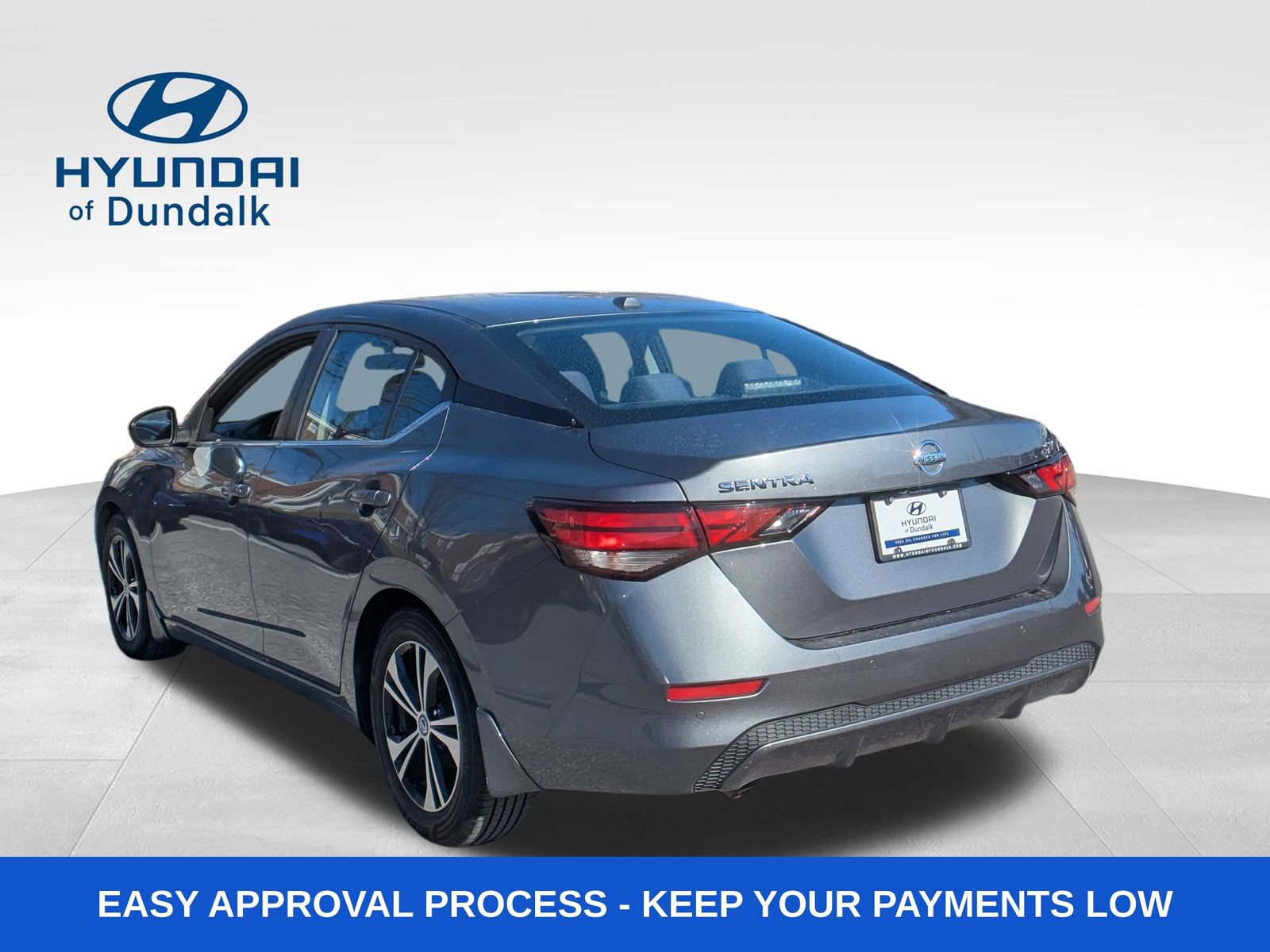 Used 2021 Nissan Sentra SV image 3