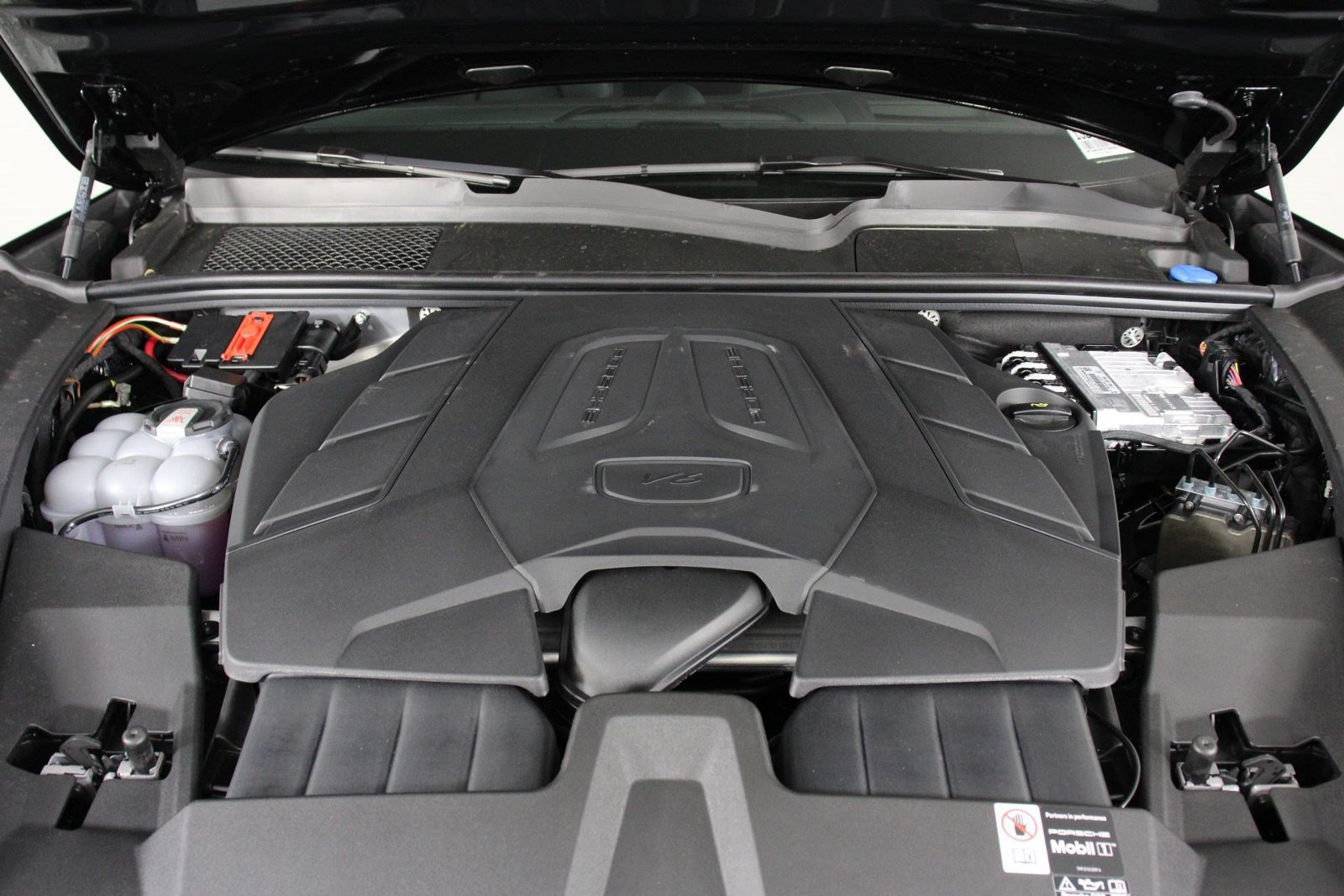 New 2026 Porsche Cayenne AWD/4WD image 20