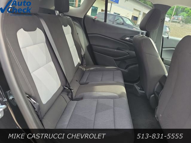 Used 2024 Chevrolet Trax LS w/ LS Convenience Package FWD image 31