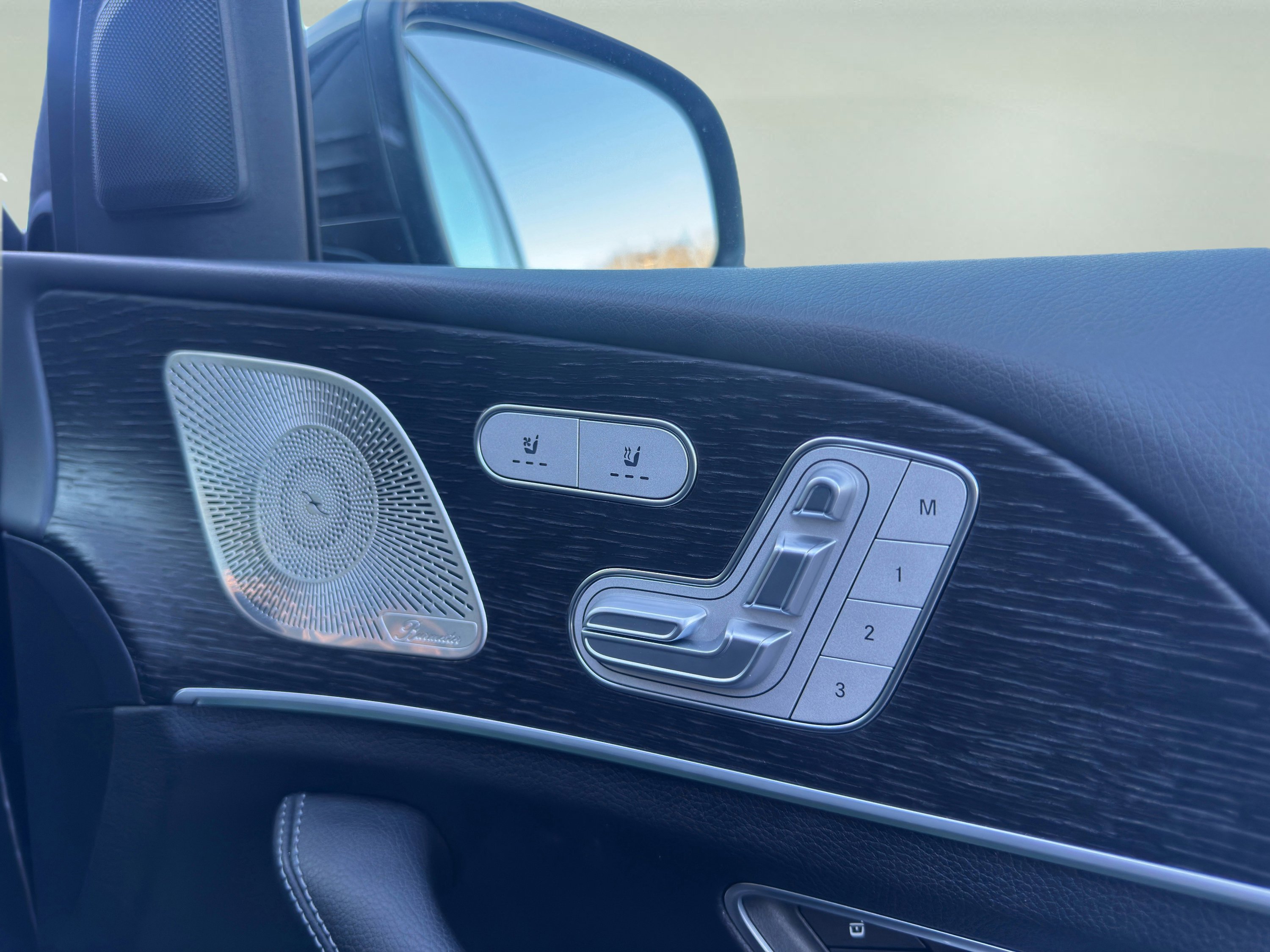 Used 2024 Mercedes-Benz GLS 450 4MATIC image 24