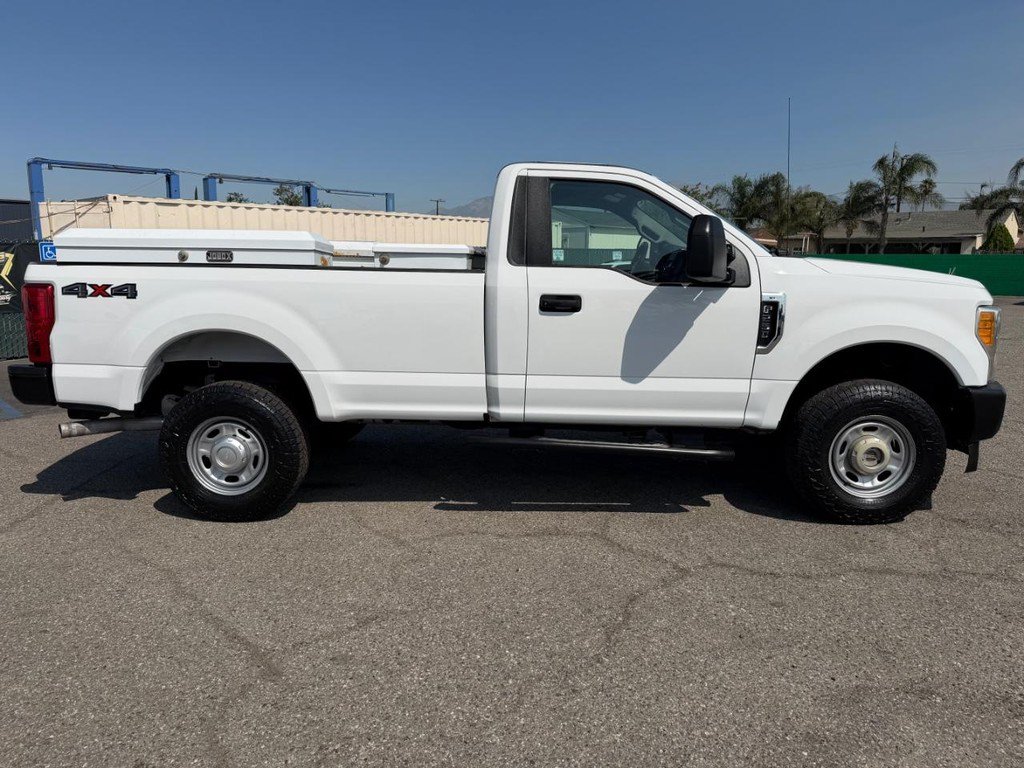 Used 2017 Ford F250 XL AWD/4WD image 4