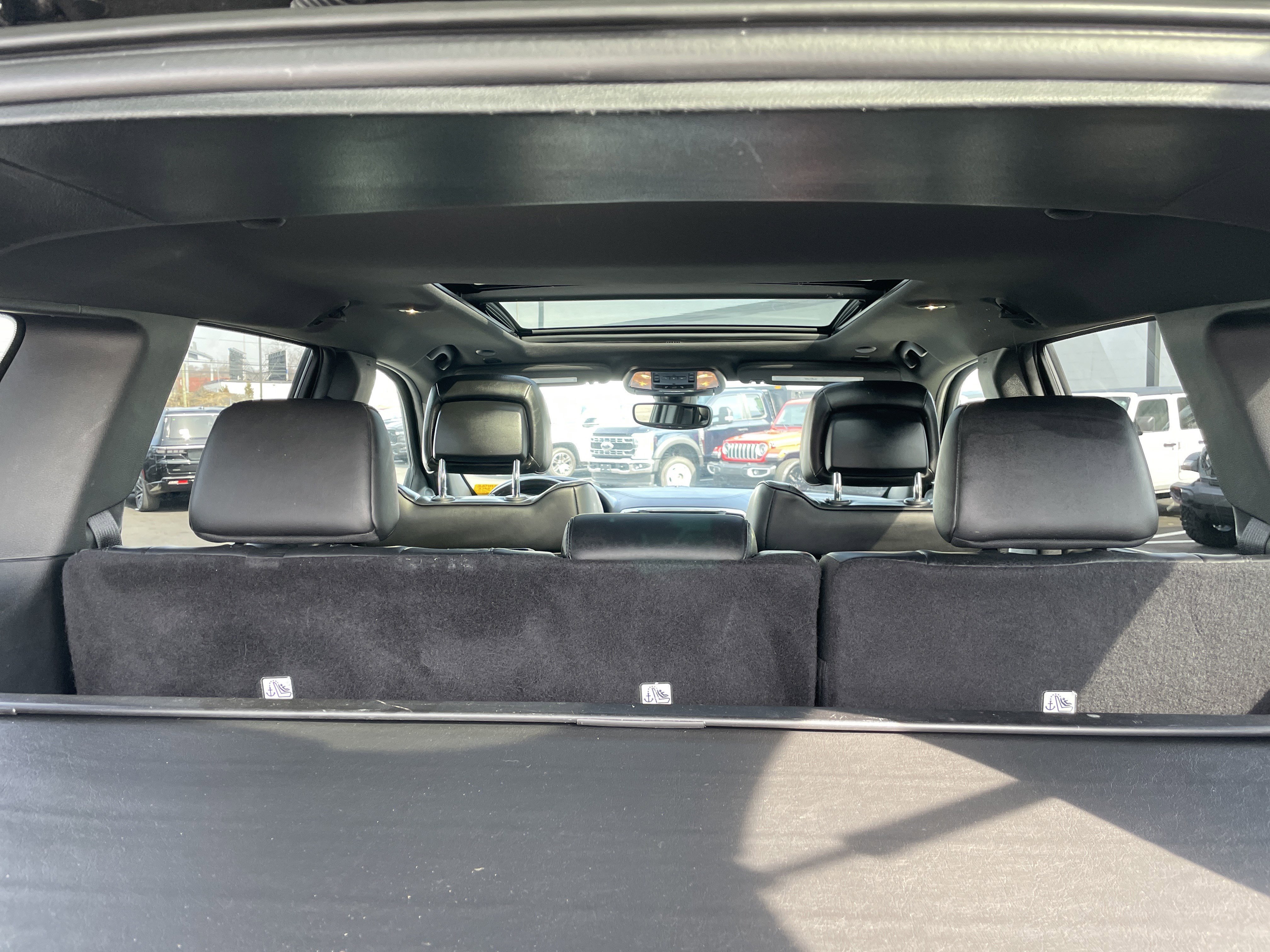 Used 2018 Jeep Grand Cherokee Overland image 27