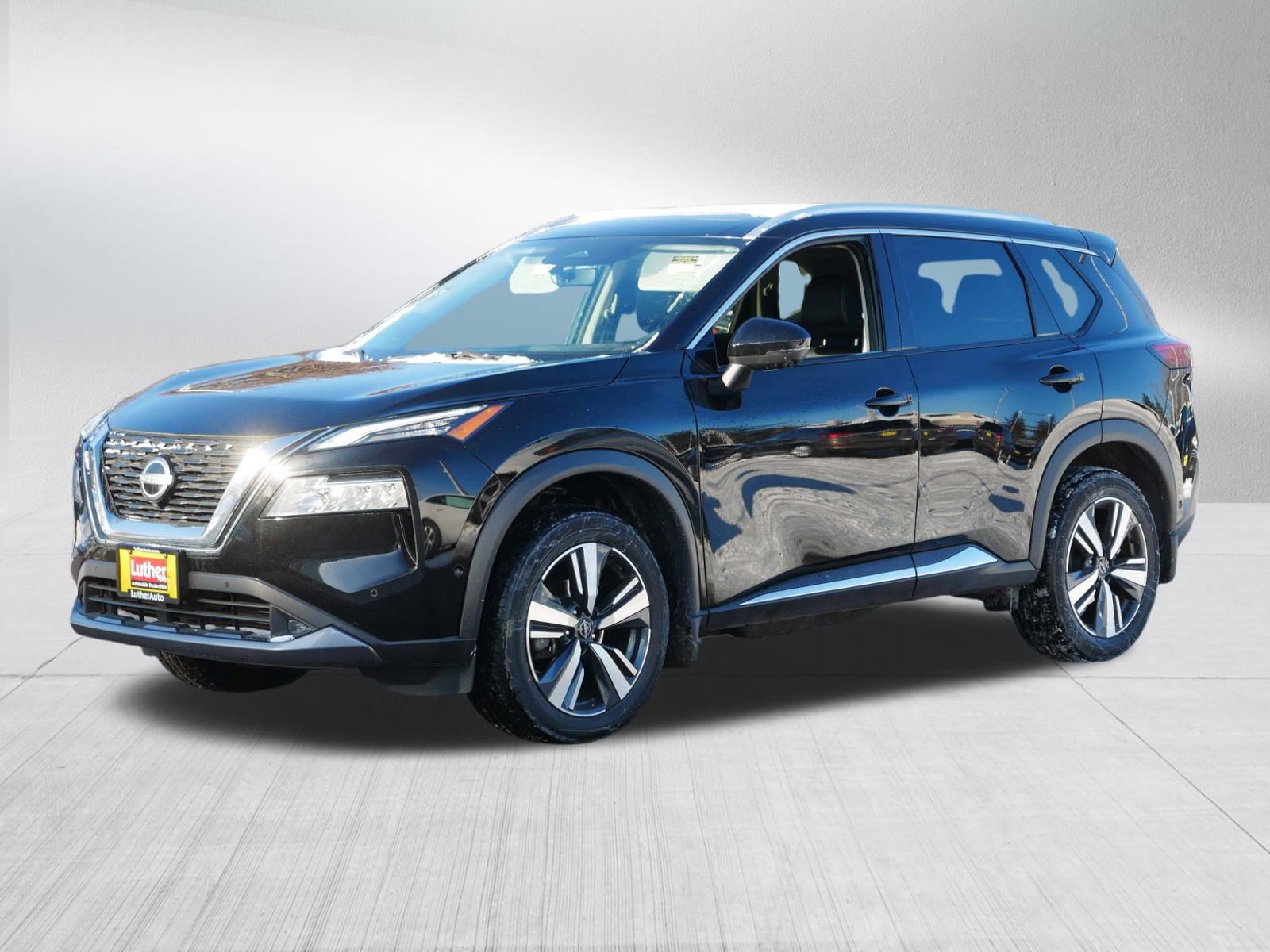 Certified 2022 Nissan Rogue SL w/ SL Premium Package image 3