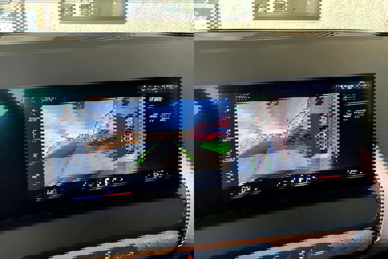 Used 2025 BMW X3 xDrive30i image 28