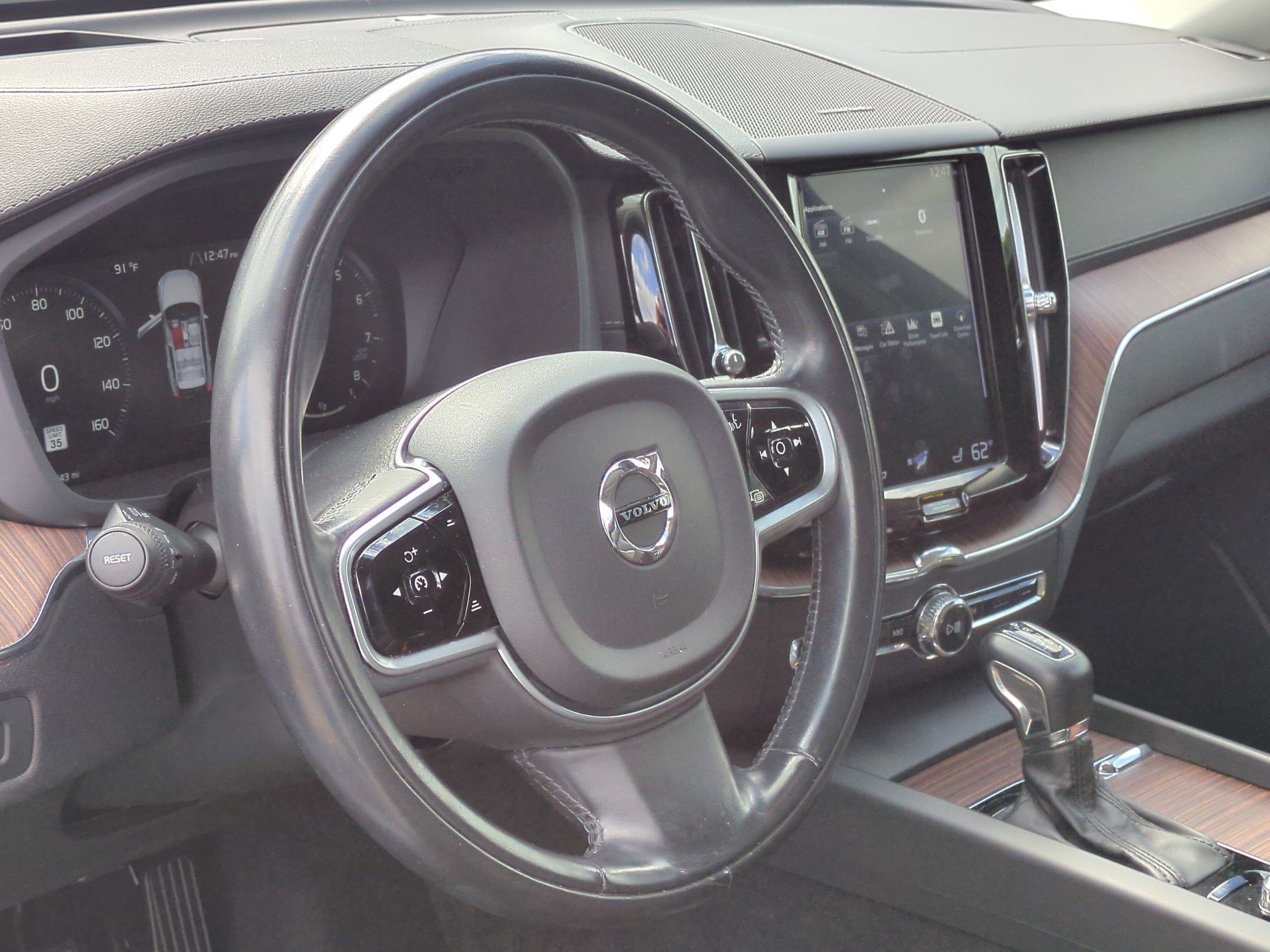 Used 2020 Volvo XC60 T5 Inscription w/ Protection Package Premier FWD image 18