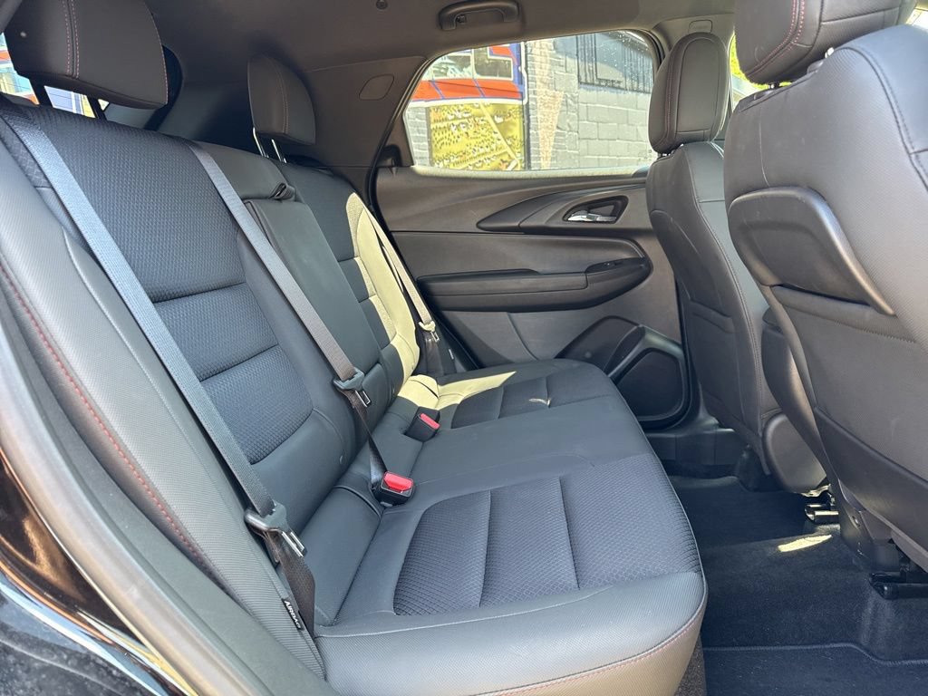 Used 2023 Chevrolet TrailBlazer RS AWD/4WD image 12
