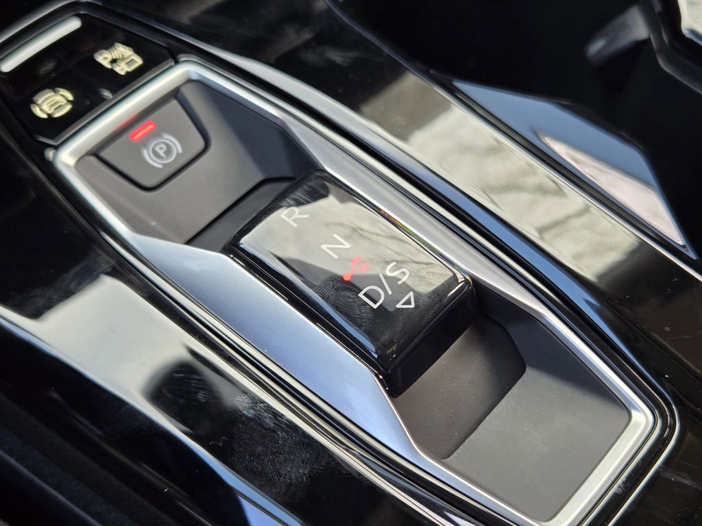 Certified 2025 Audi Q5 Prestige image 26