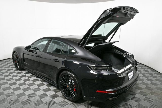 Used 2026 Porsche Panamera GTS image 33
