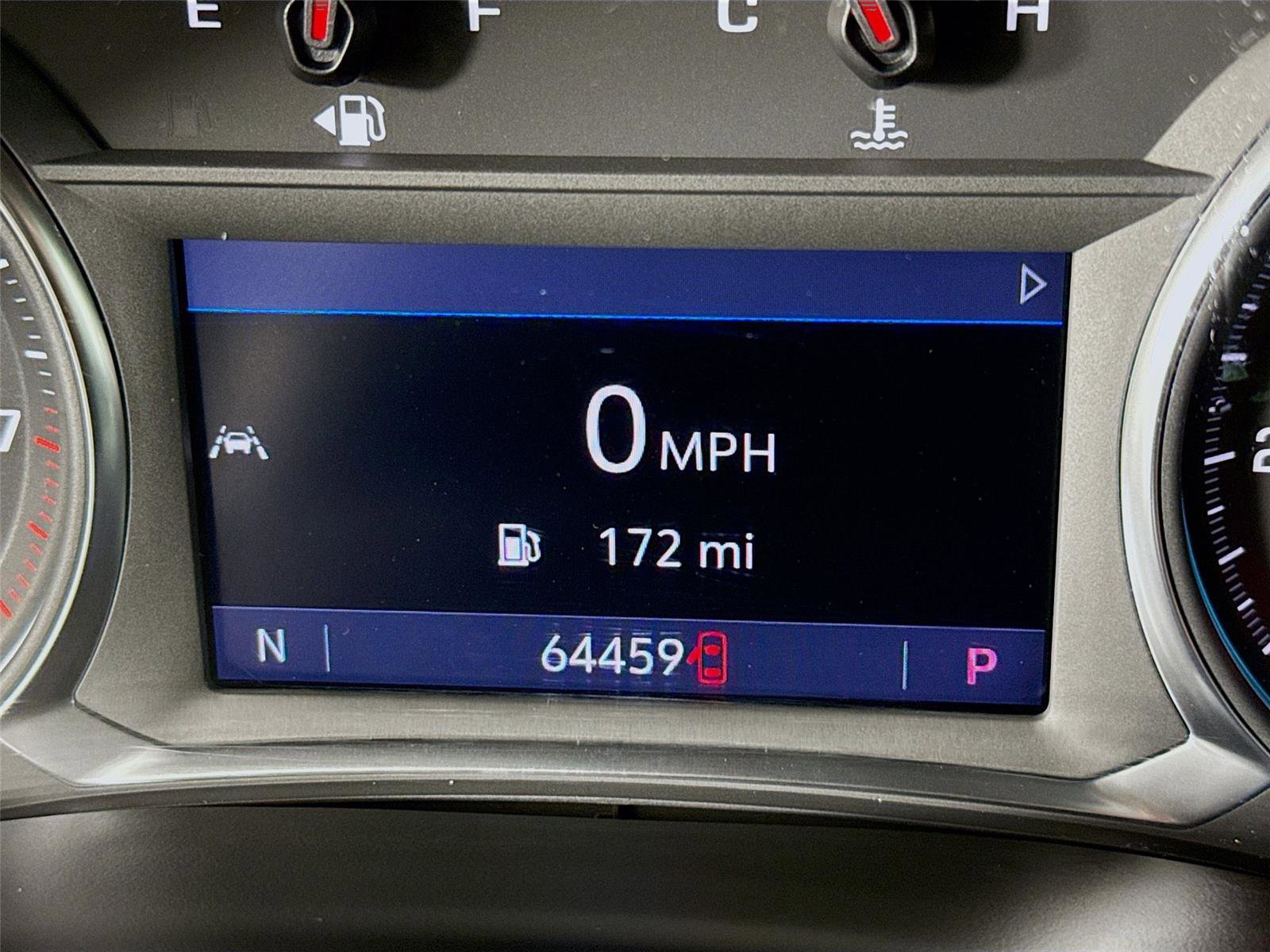 Used 2022 Chevrolet Traverse LT image 2