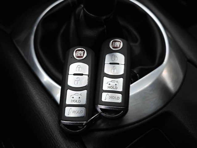 Used 2017 FIAT 124 Spider Classica RWD image 35