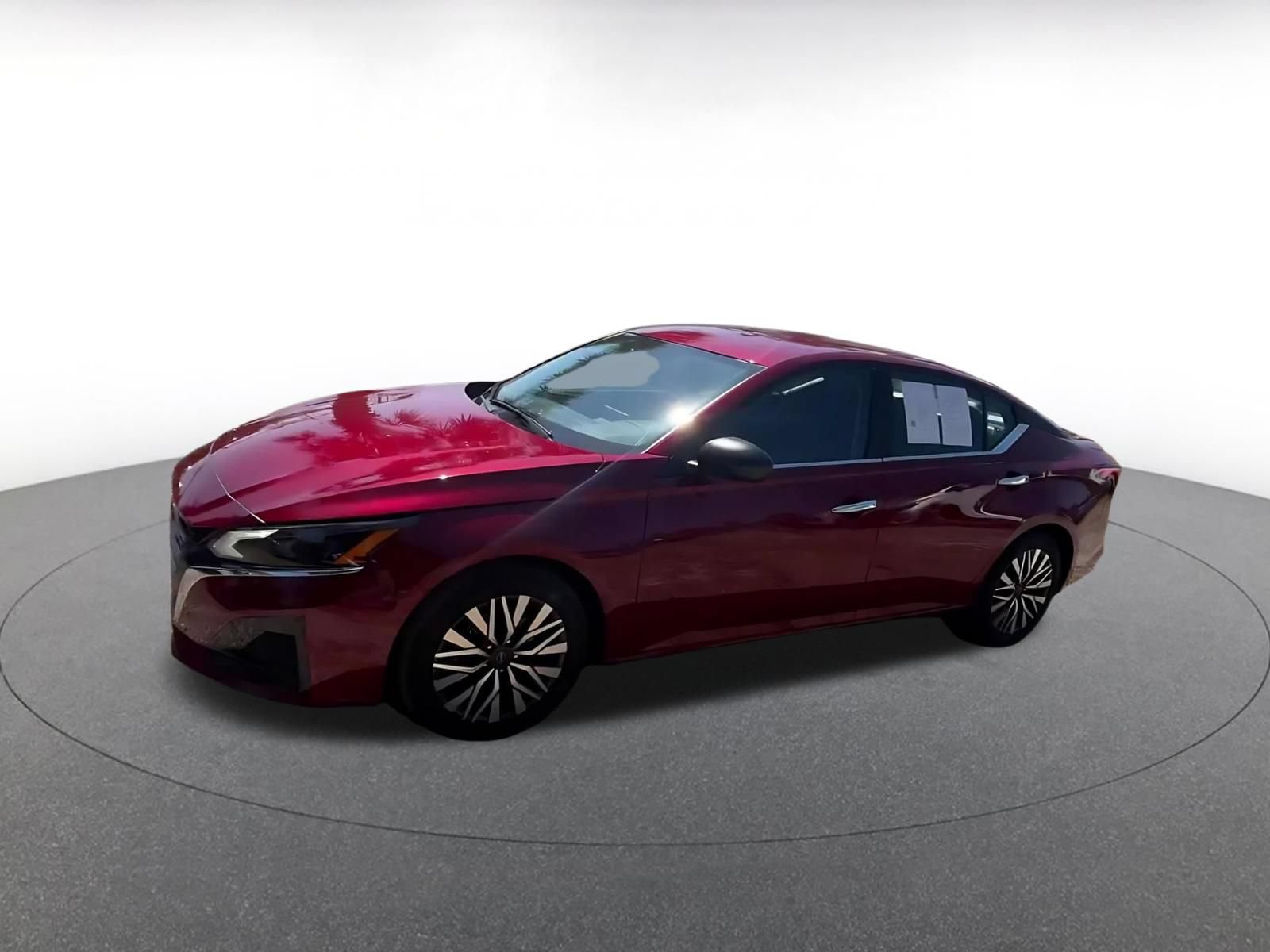 Used 2025 Nissan Altima 2.5 SV FWD image 10
