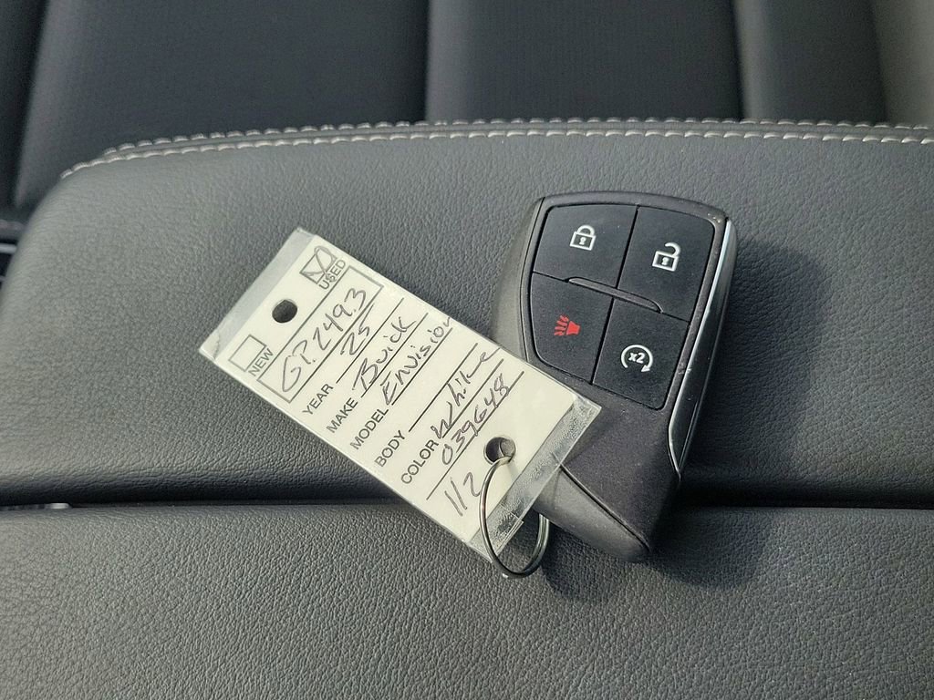 Used 2025 Buick Envision Preferred image 38