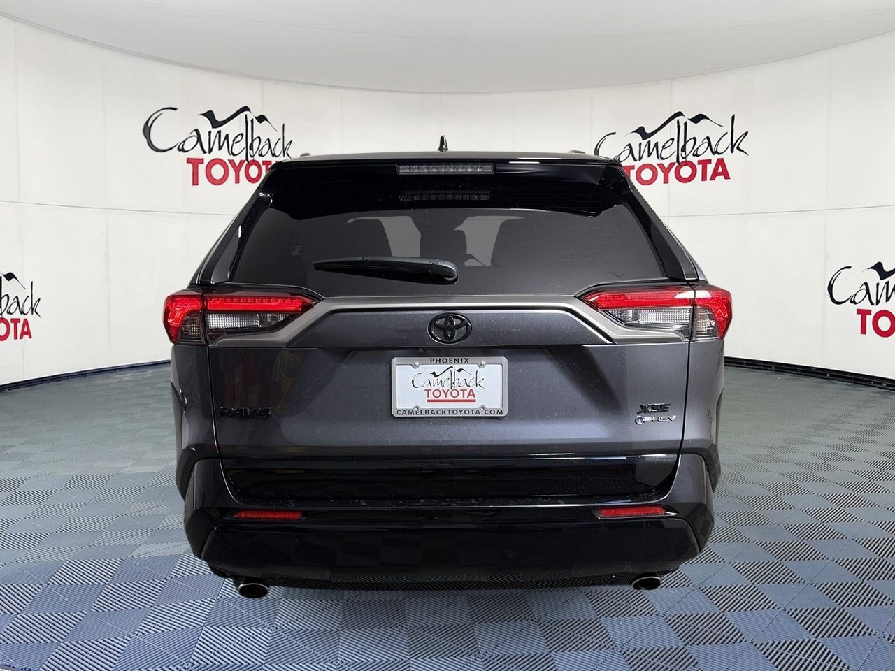 Used 2025 Toyota RAV4 XSE AWD/4WD image 7