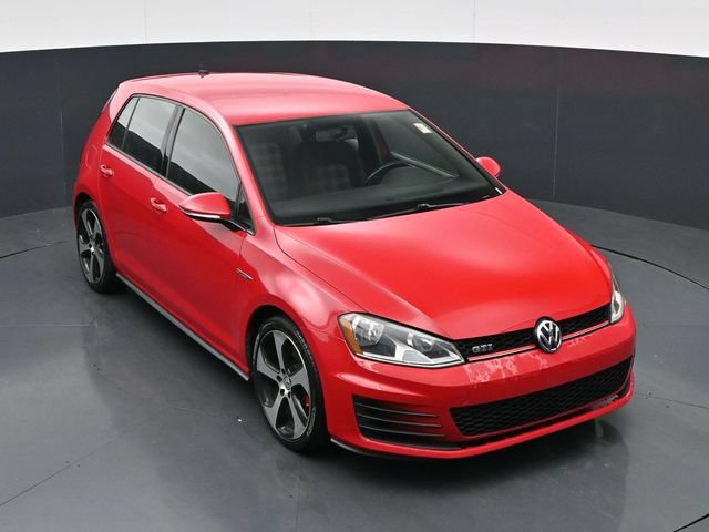 Used 2016 Volkswagen Golf 4-Door FWD image 34