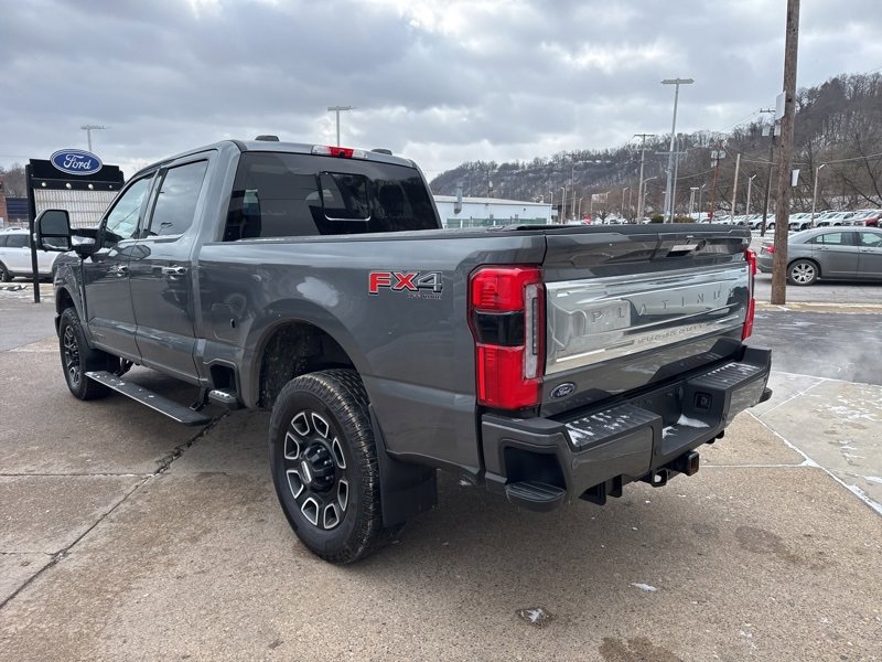Used 2023 Ford F350 Platinum image 5