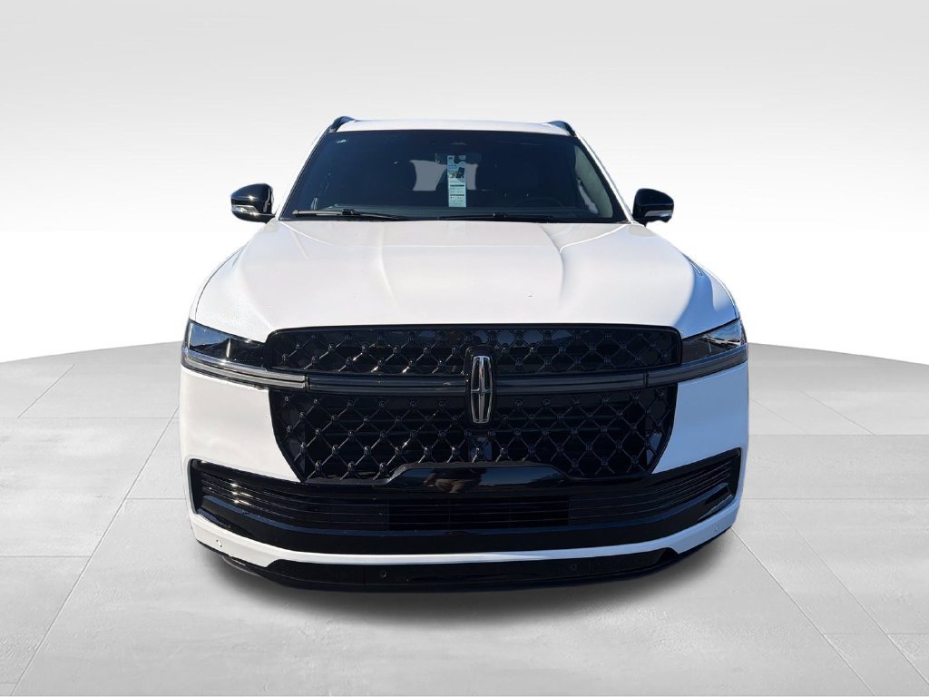 New 2027 Lincoln Navigator Reserve w/ Jet Appearance Package AWD/4WD image 8