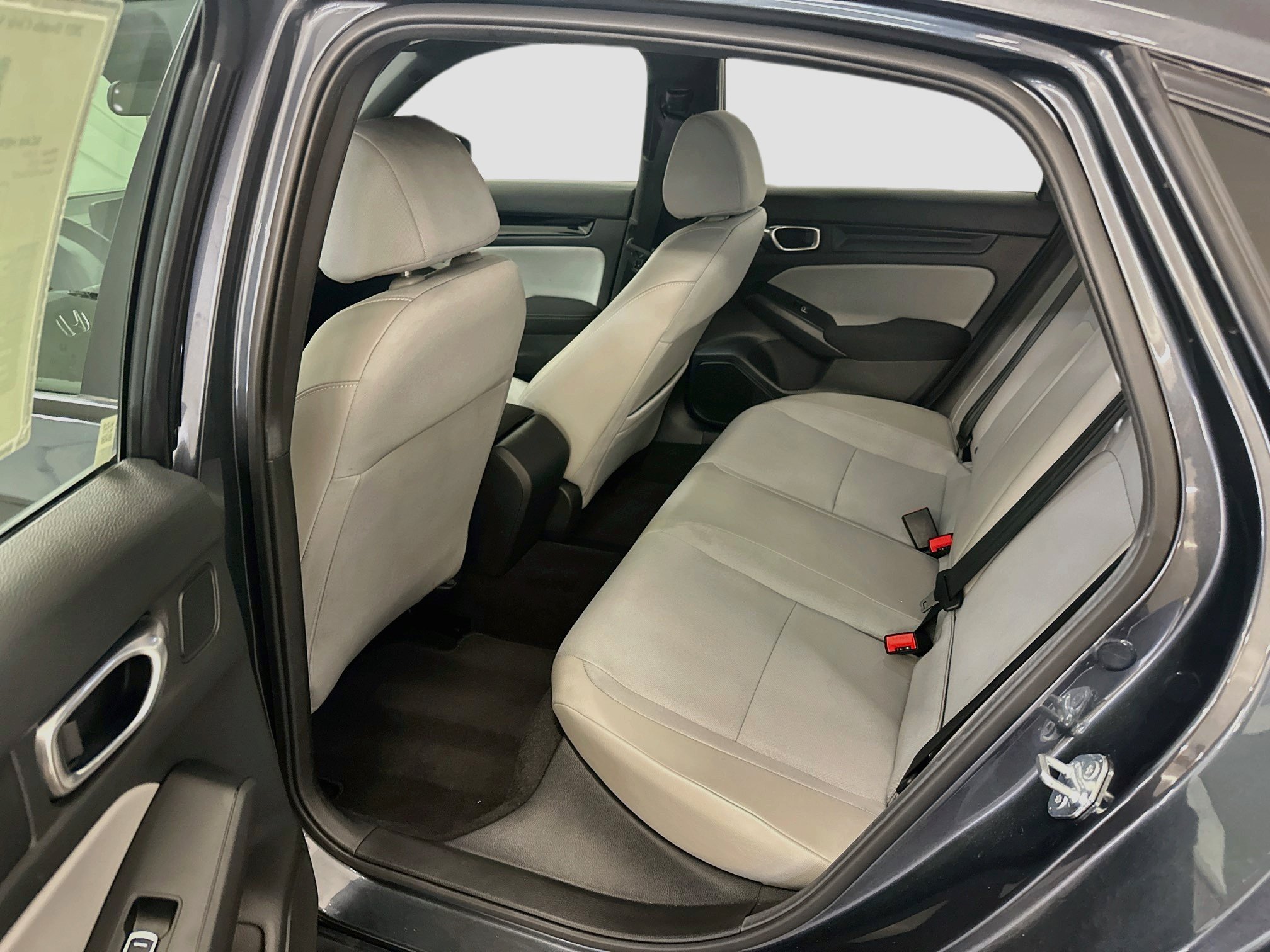 Used 2025 Honda Civic Sport image 29