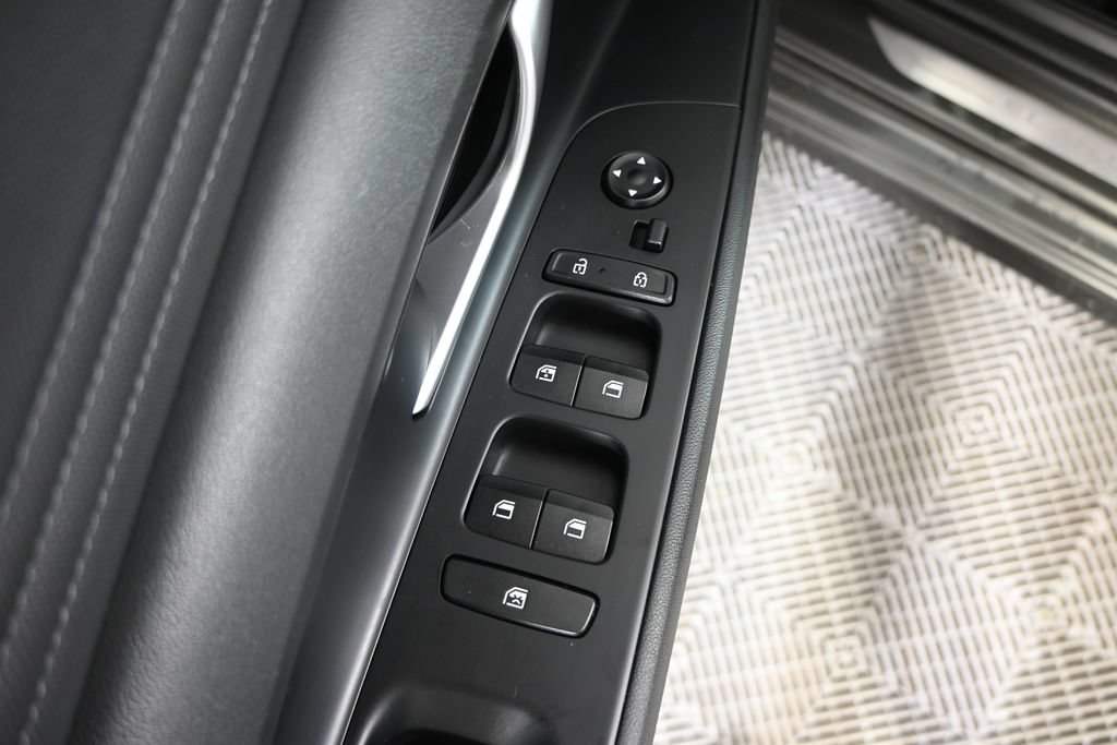 Used 2024 Hyundai Elantra SEL w/ Convenience Package FWD image 19
