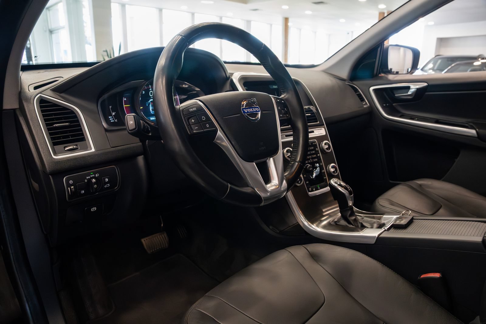 Used 2015 Volvo XC60 T5 Premier FWD image 18