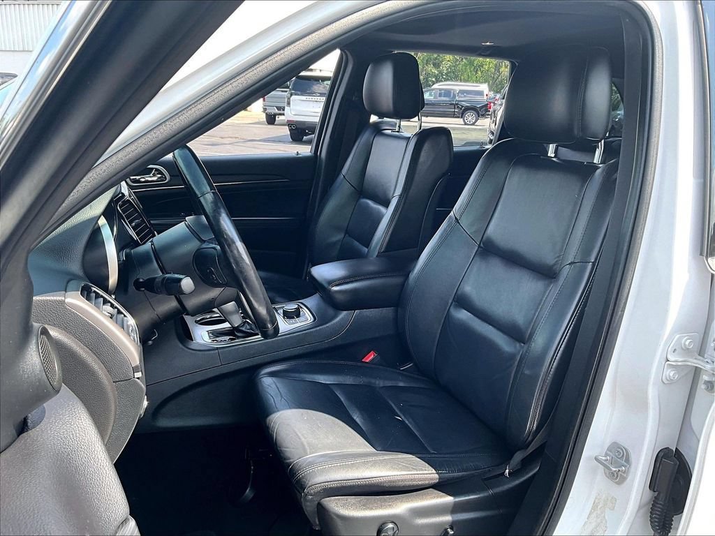 Used 2020 Jeep Grand Cherokee Limited AWD/4WD image 10