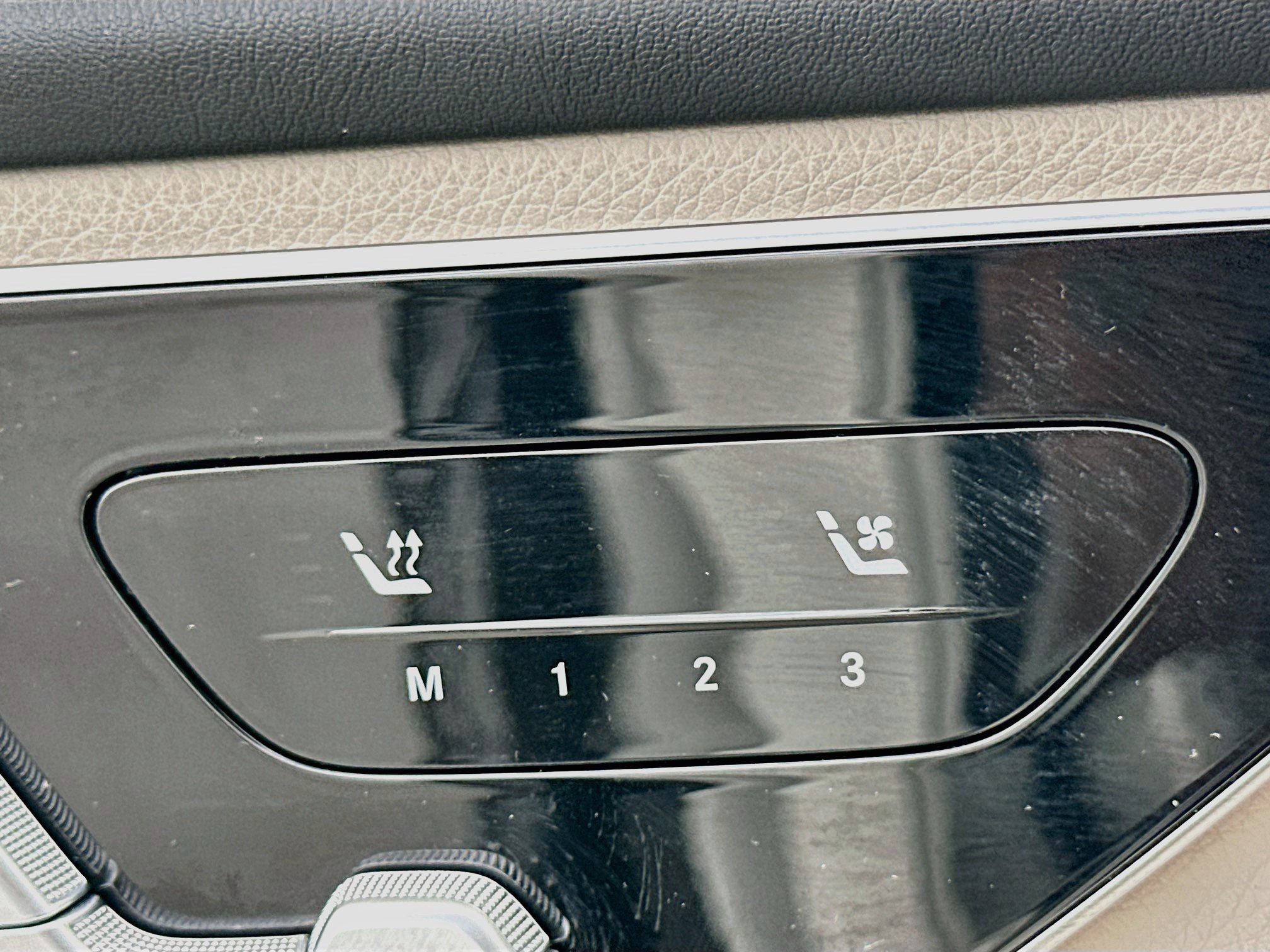 Used 2023 Mercedes-Benz GLC 300 image 21