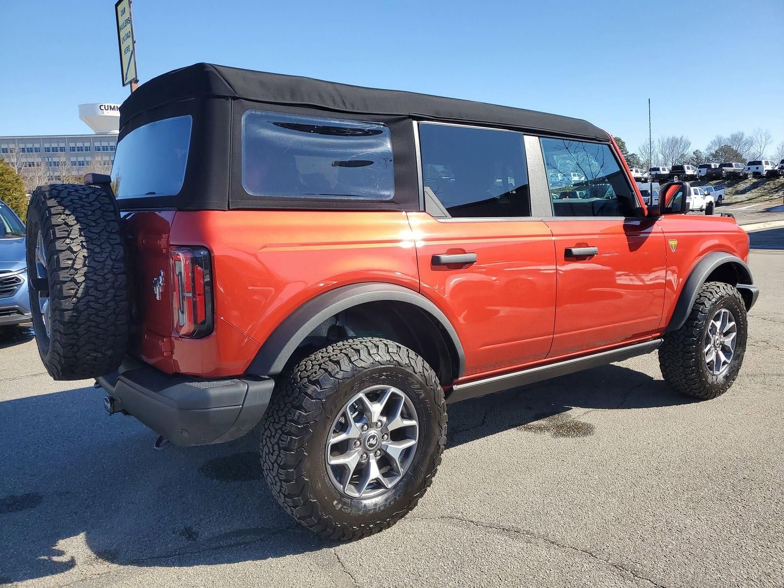 Used 2023 Ford Bronco Badlands AWD/4WD image 6