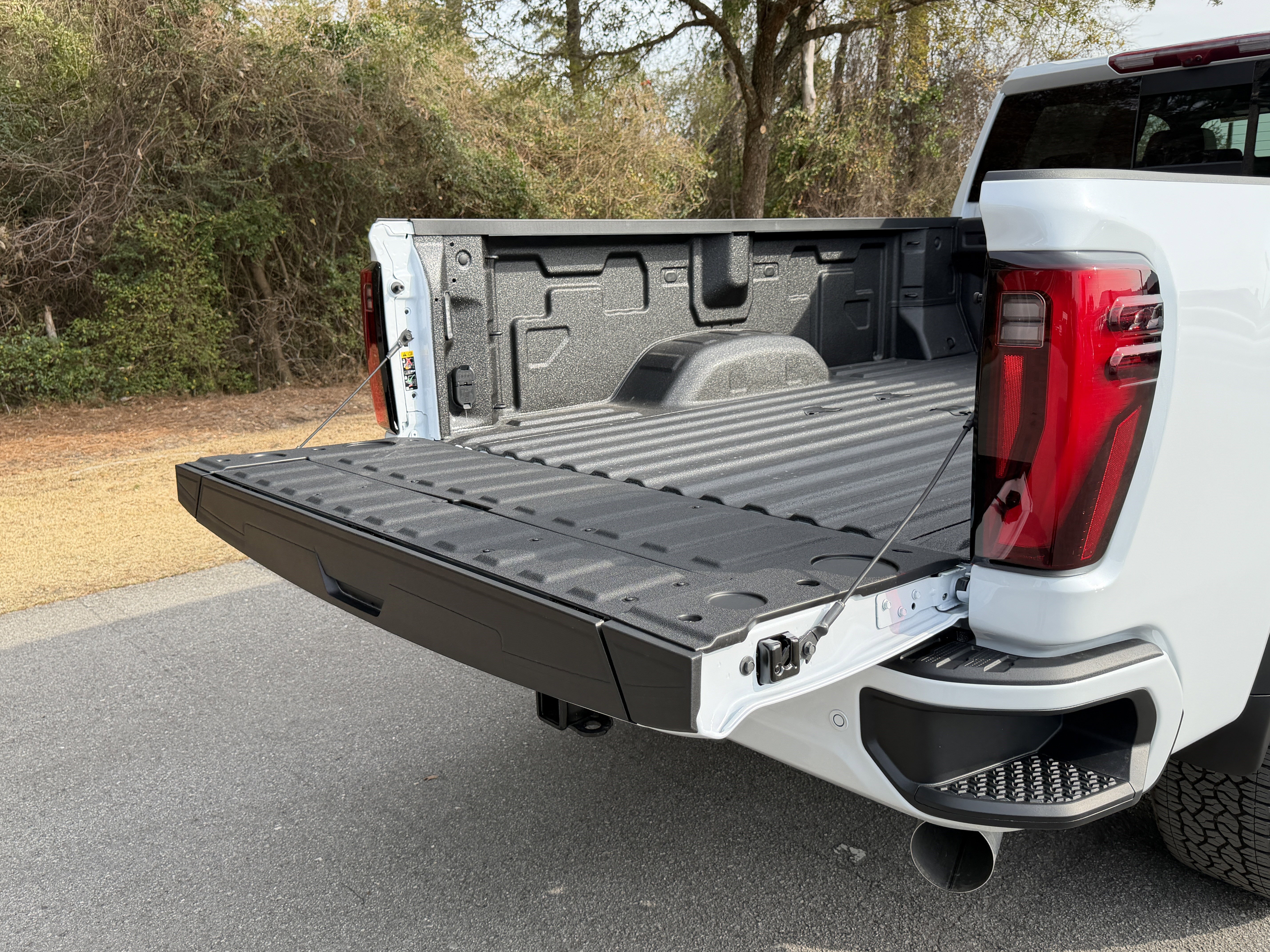 New 2026 GMC Sierra 3500 Denali Ultimate image 12