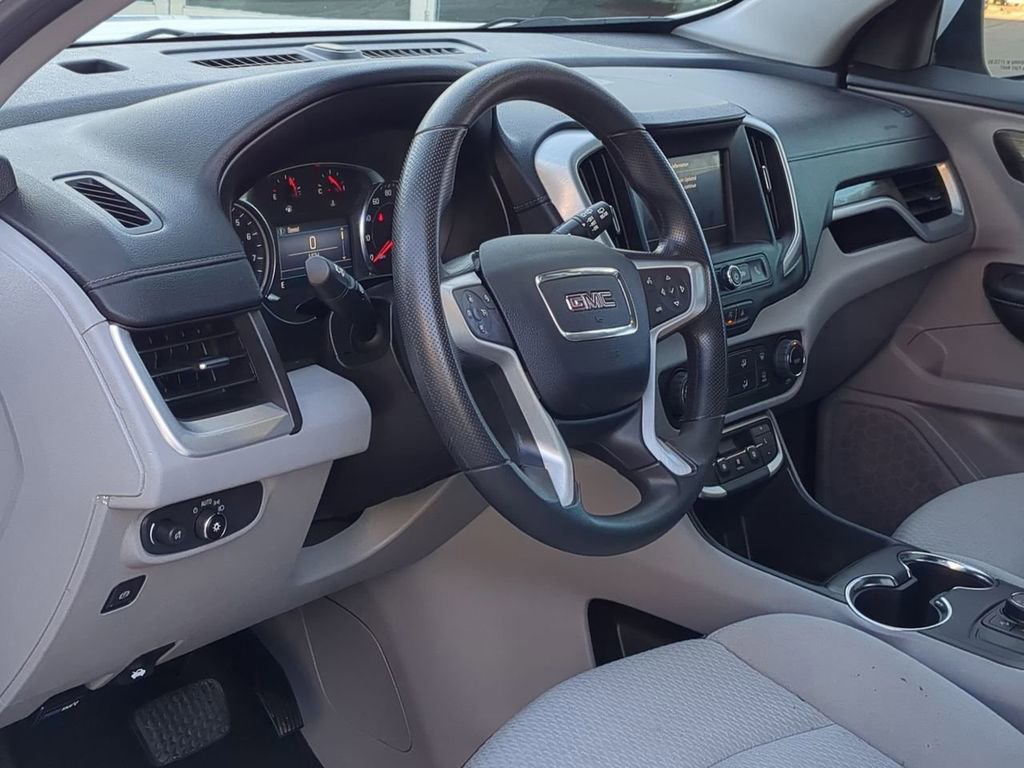 Used 2024 GMC Terrain SLE image 12