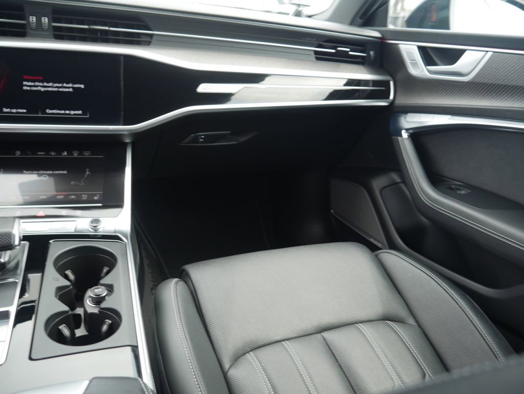 Used 2023 Audi S7 Prestige w/ Prestige Package image 32