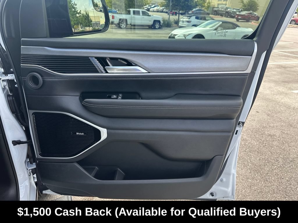 New 2026 Jeep Grand Wagoneer L Limited AWD/4WD image 36