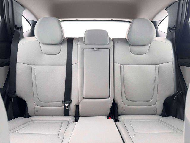 New 2026 Hyundai Tucson SE image 16