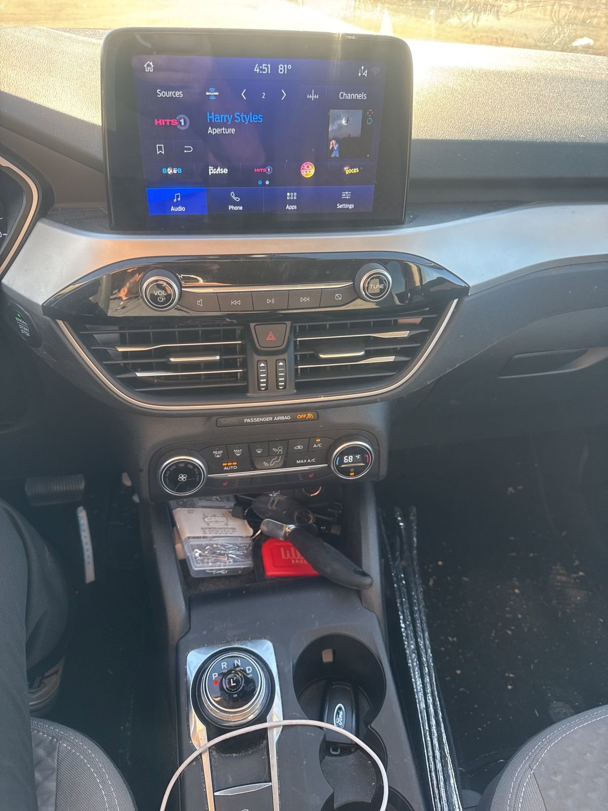 Used 2020 Ford Escape SE image 11