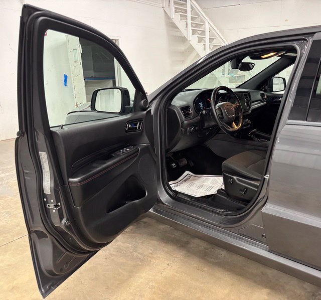 Used 2025 Dodge Durango GT RWD image 22