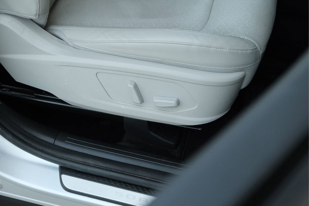 Used 2022 Kia Sorento SX FWD image 30
