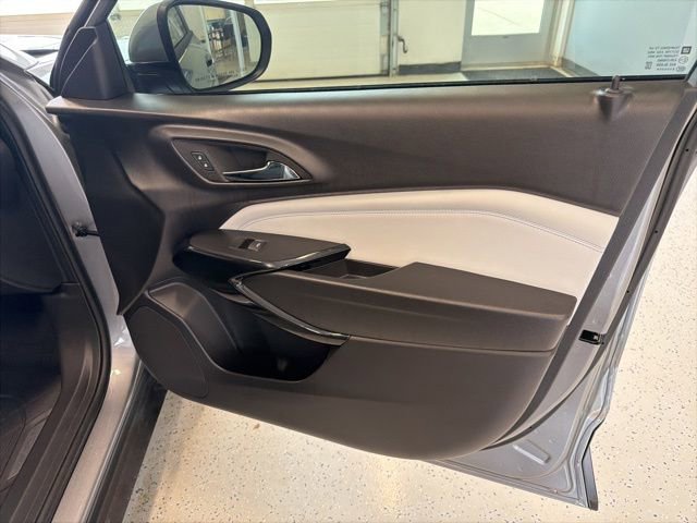 New 2026 Chevrolet Trax LT w/ Driver Confidence Package FWD image 39