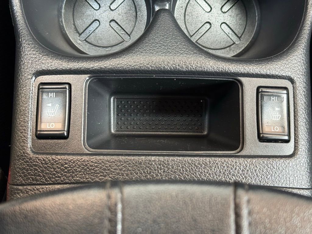 Used 2019 Nissan Rogue SV FWD image 36