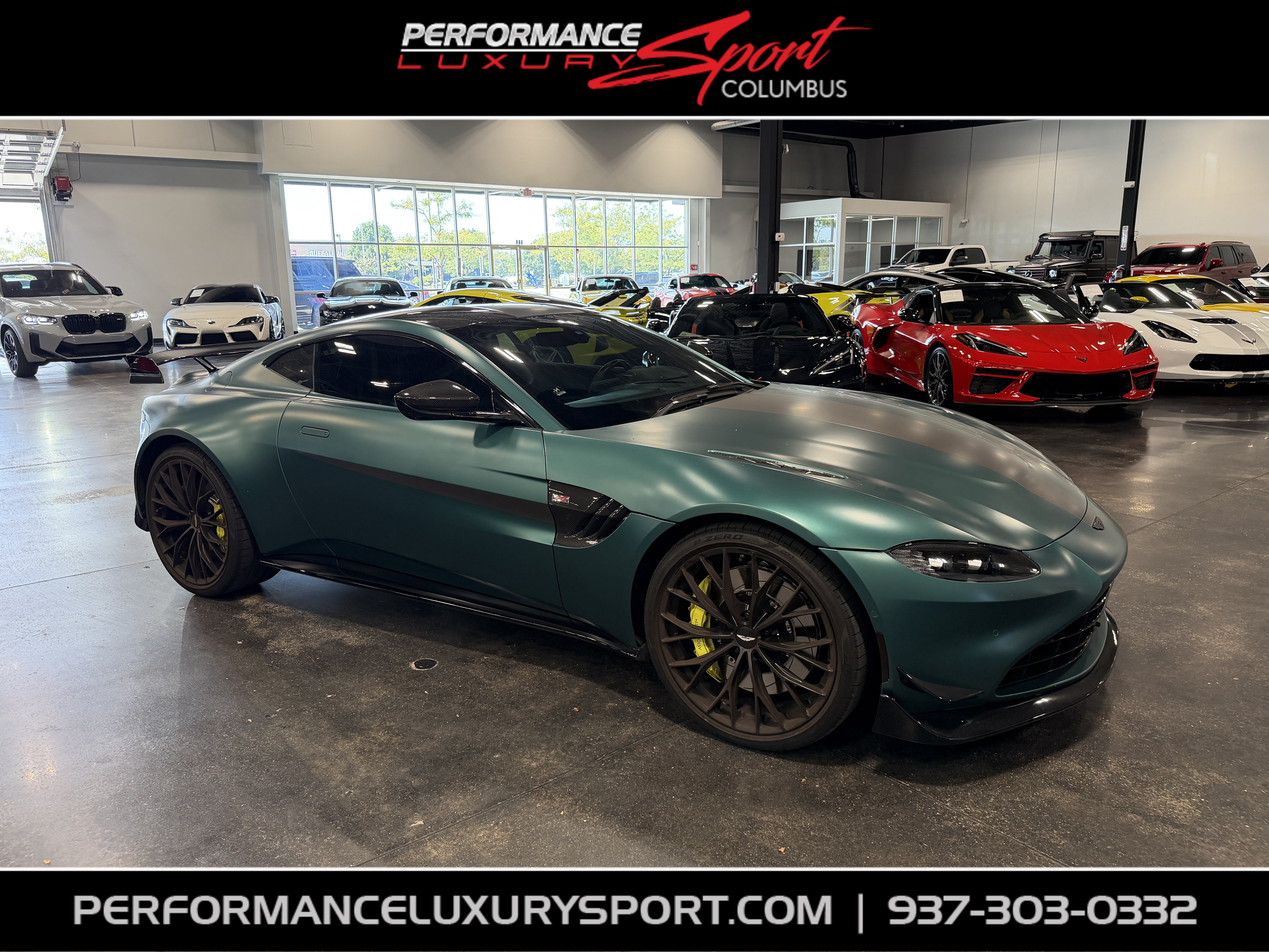 Used 2022 Aston Martin V8 Vantage Coupe RWD image 1