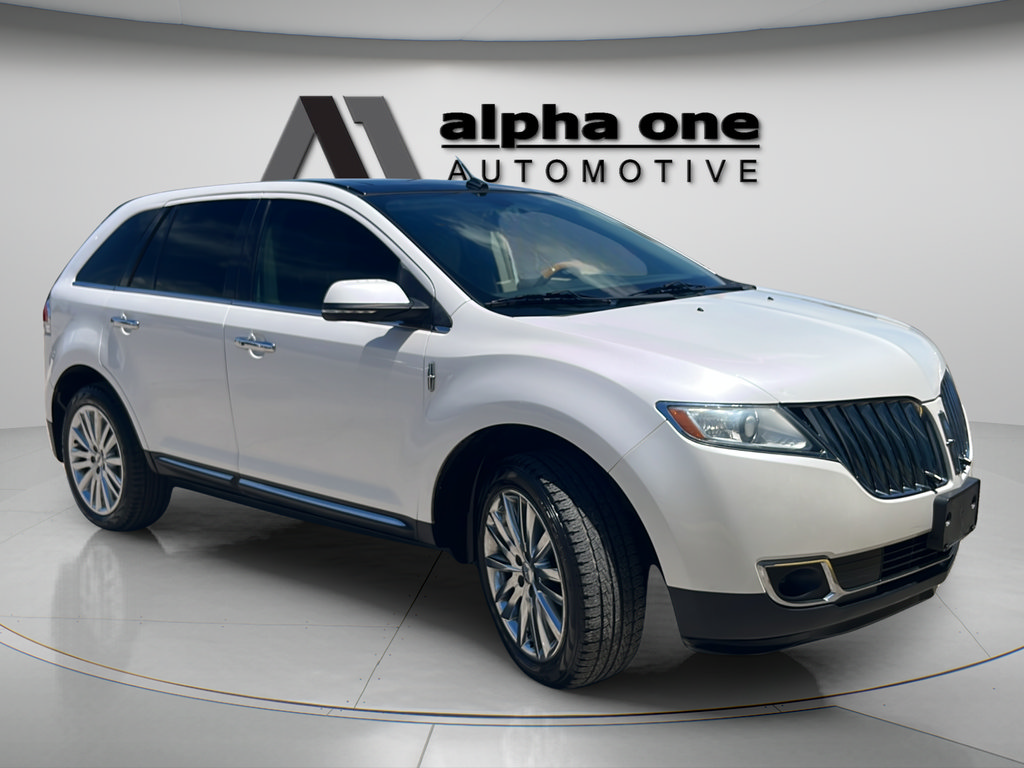 Used 2014 Lincoln MKX FWD w/ Equipment Group 102A image 4
