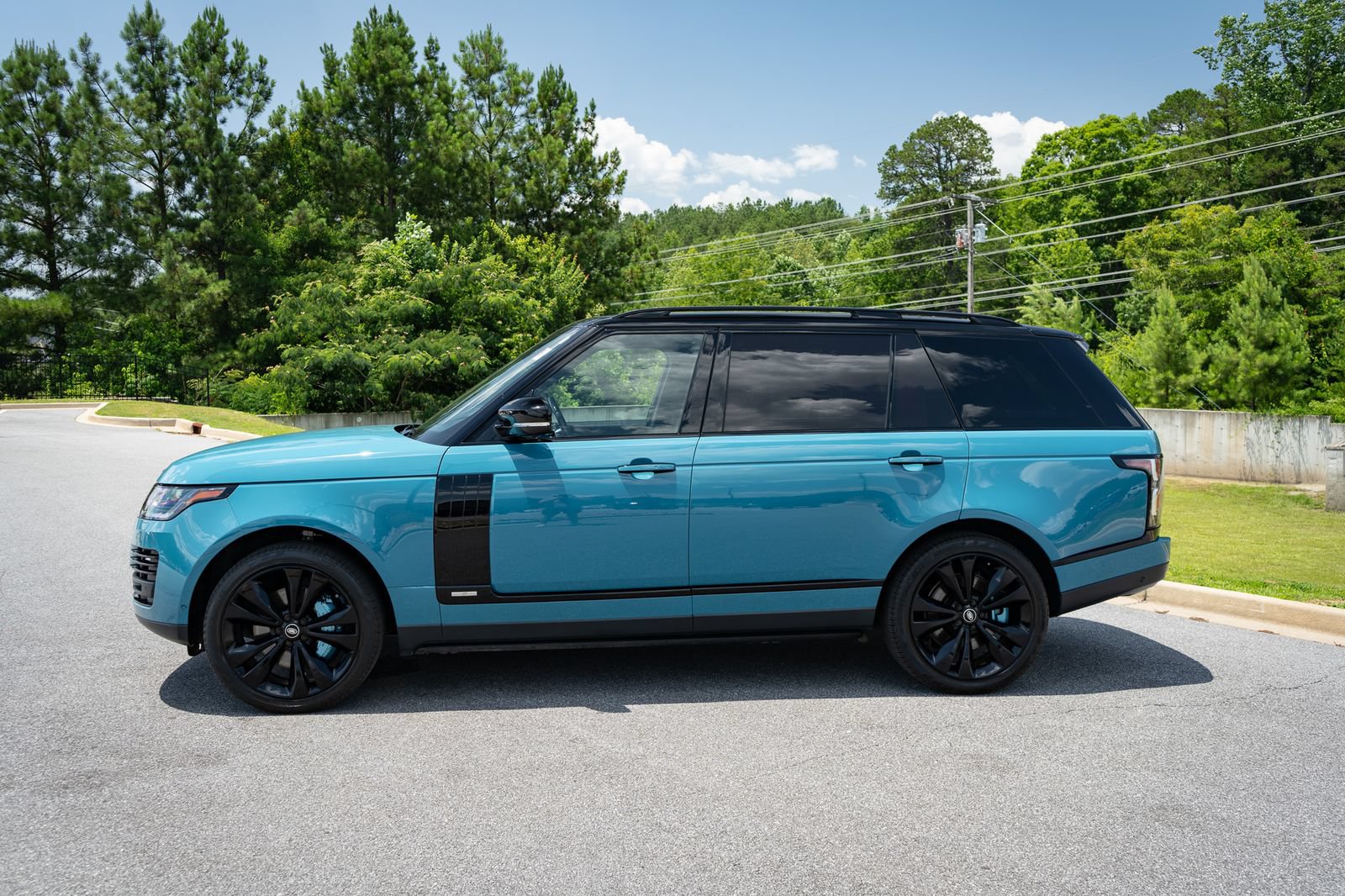 Used 2021 Land Rover Range Rover Autobiography Fifty Edition AWD/4WD image 12