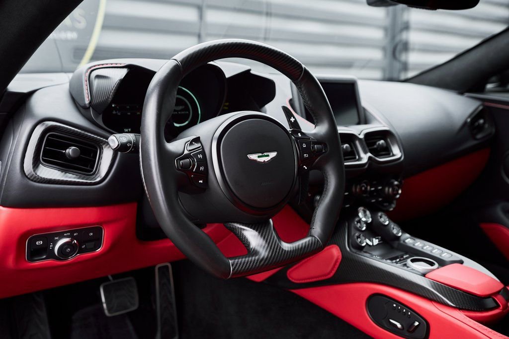 Used 2023 Aston Martin V12 Vantage image 43