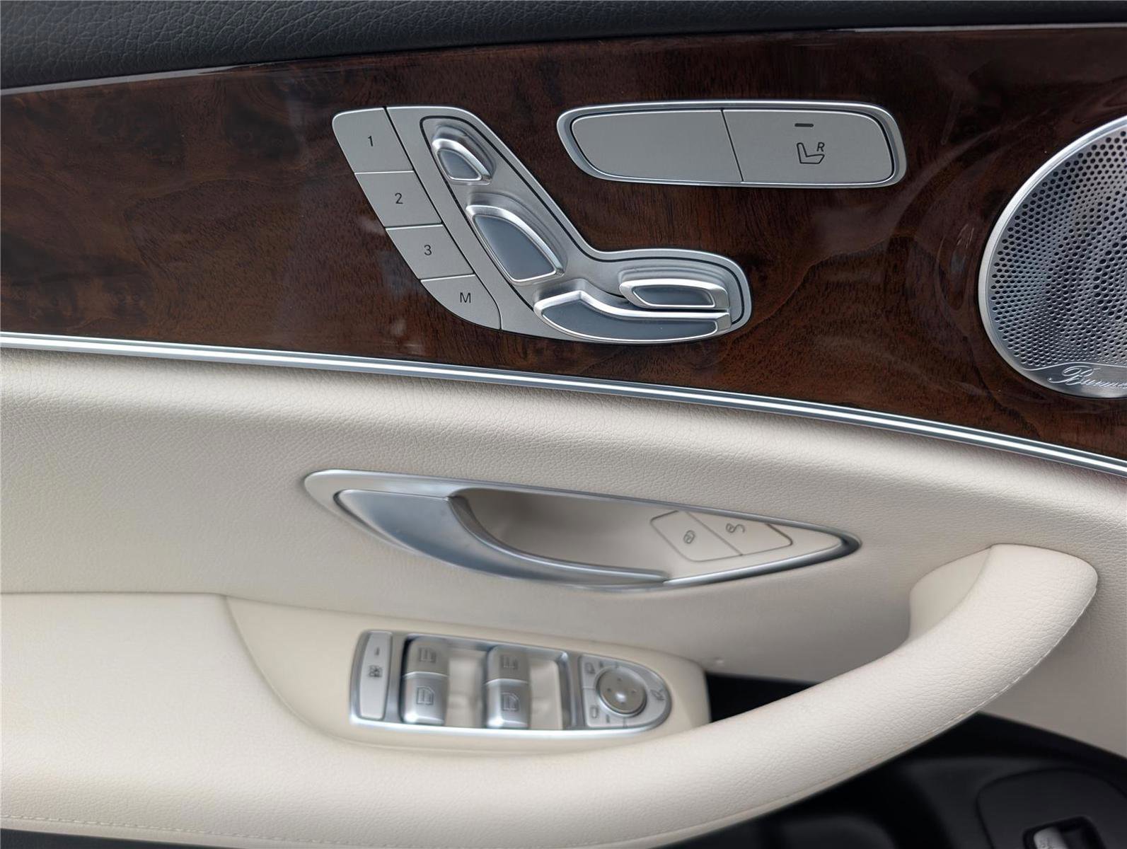 Used 2017 Mercedes-Benz E 300 4MATIC image 19