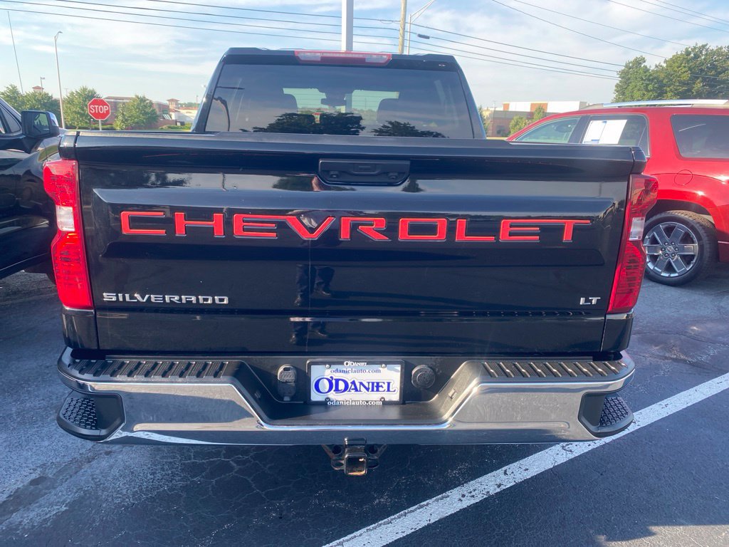 Used 2022 Chevrolet Silverado 1500 LT AWD/4WD image 6