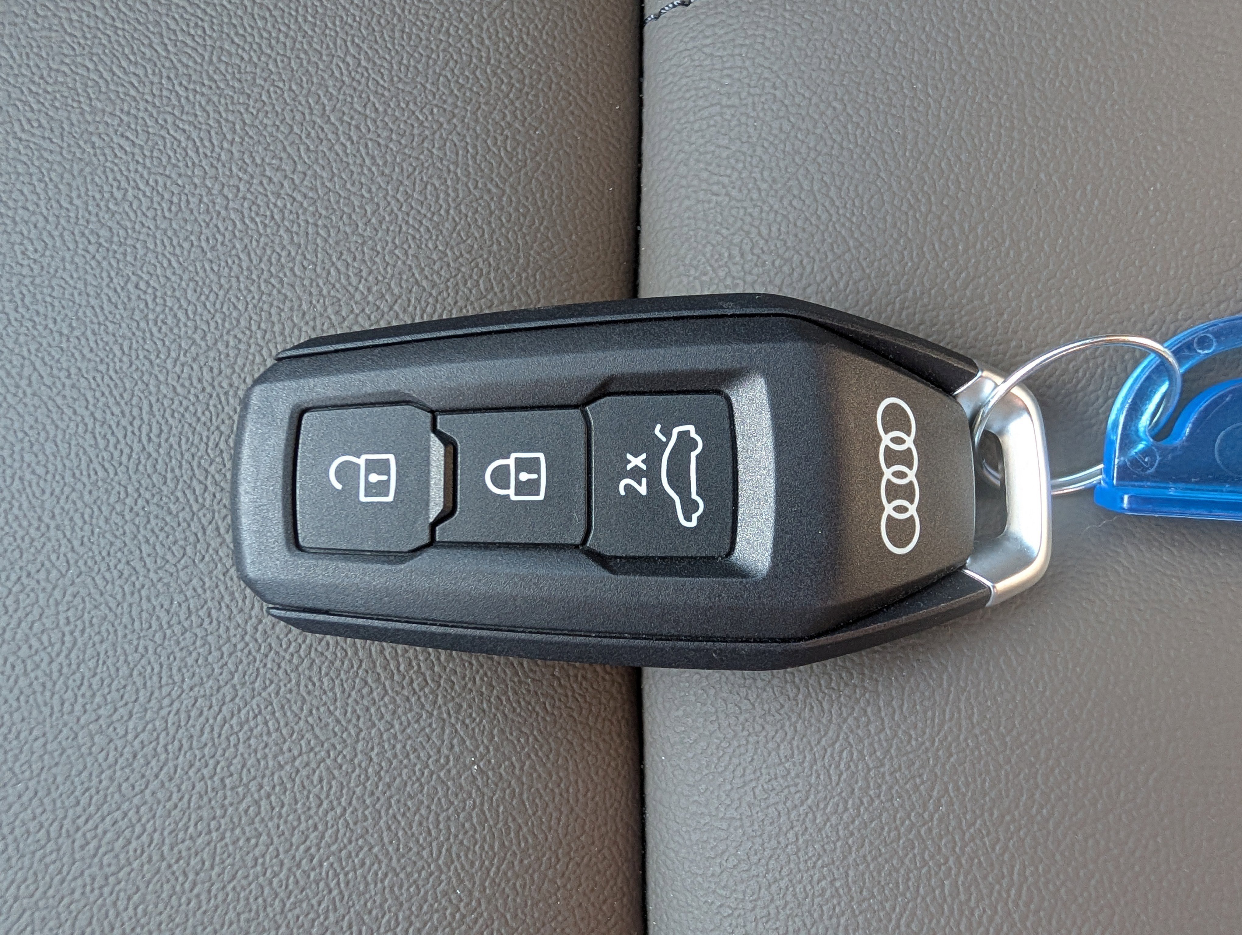 Certified 2025 Audi Q5 Premium w/ Convenience Package image 32