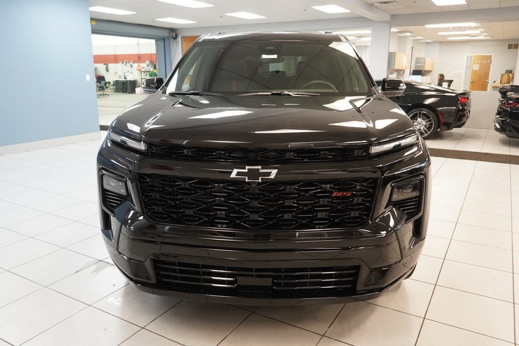 New 2026 Chevrolet Traverse RS w/ LPO, Floor Liner Package AWD/4WD image 15