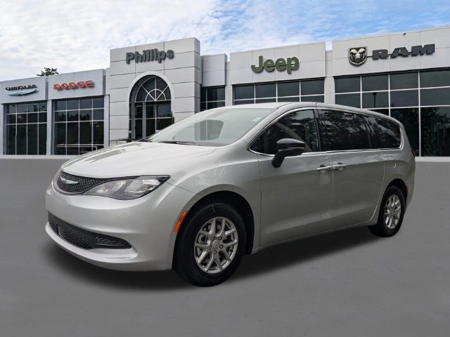 New 2026 Chrysler Voyager LX FWD image 8