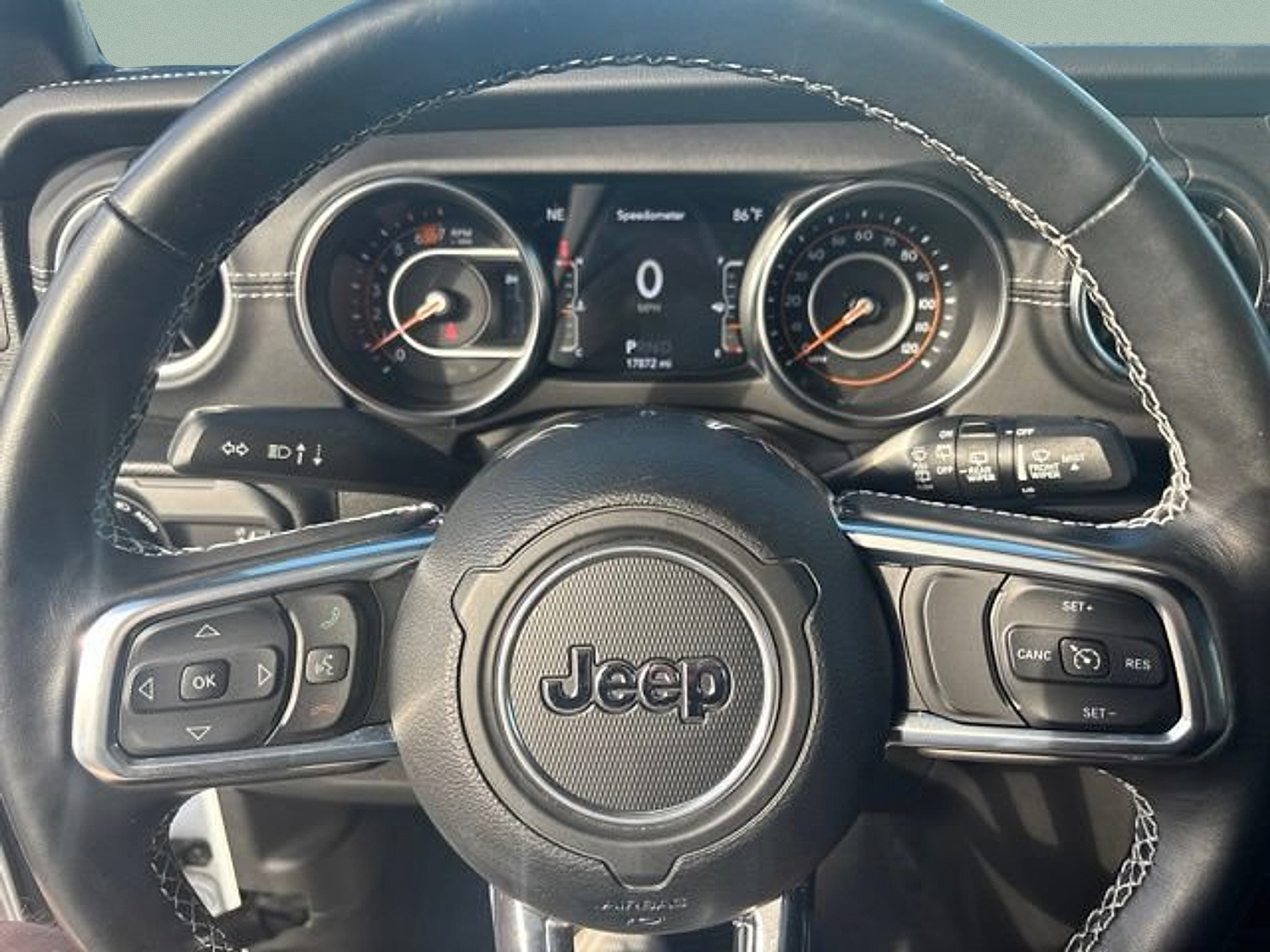 Used 2023 Jeep Wrangler Unlimited Sahara w/ LED Lighting Group AWD/4WD image 21