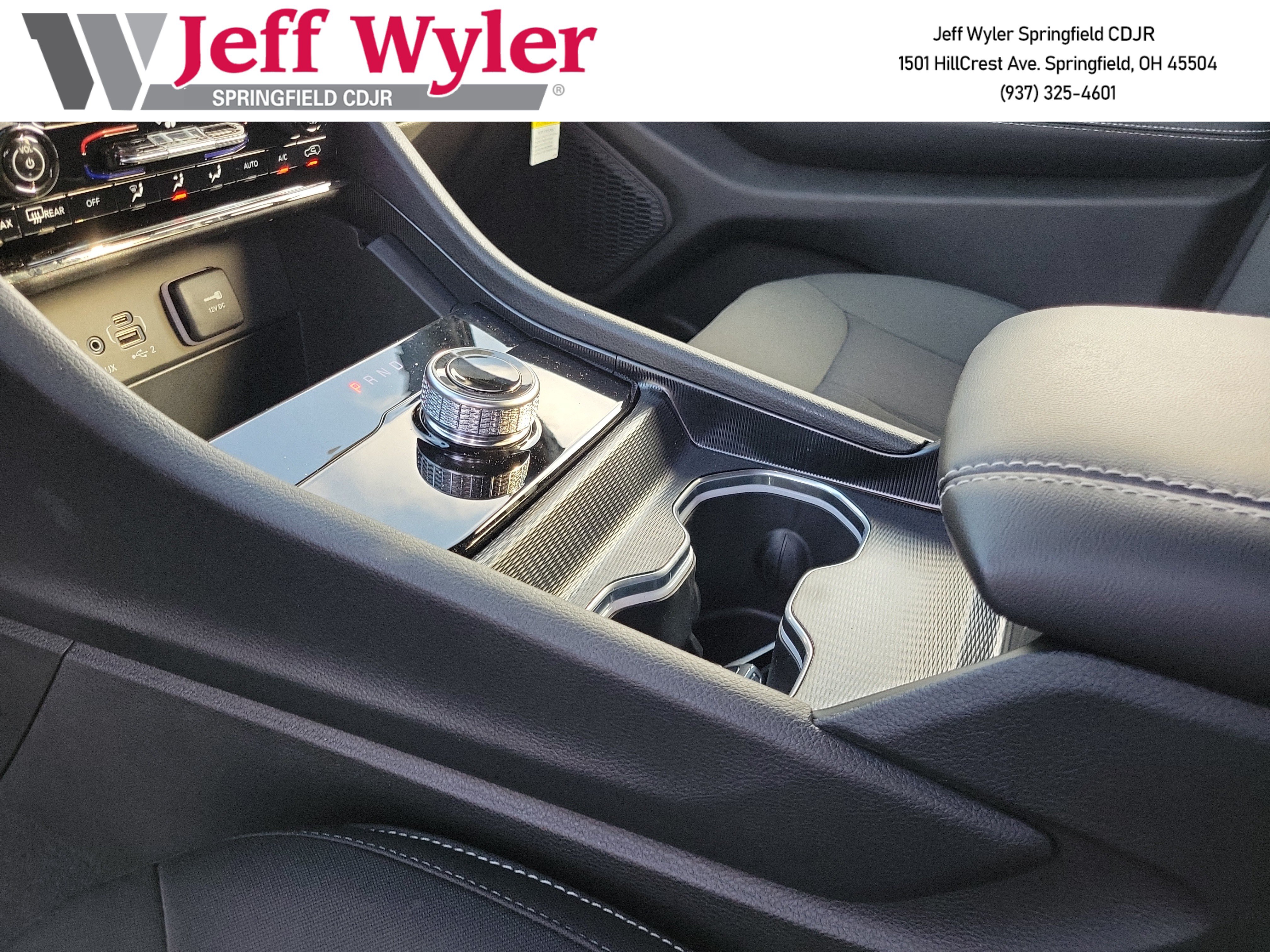 New 2026 Jeep Grand Cherokee L Laredo AWD/4WD image 13