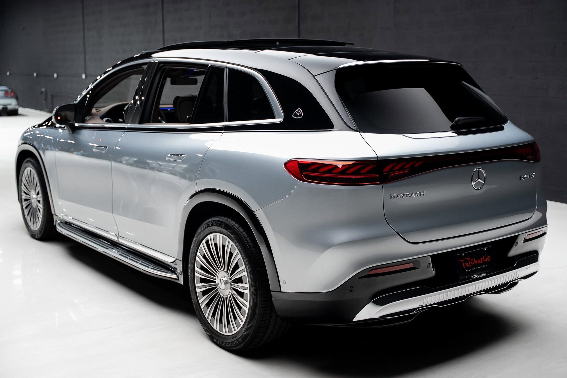 Used 2024 Mercedes-Benz Maybach EQS 680 4MATIC image 25