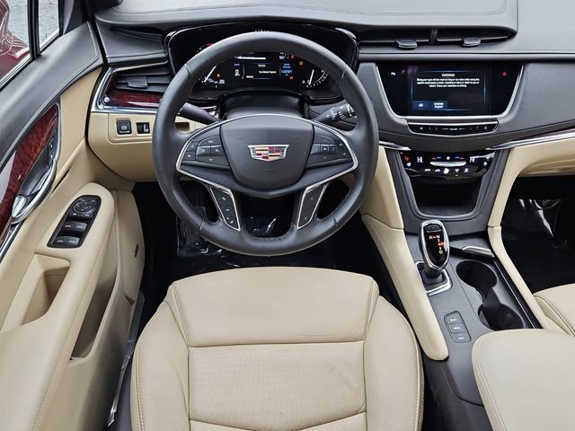 Used 2018 Cadillac XT5 Premium Luxury image 15