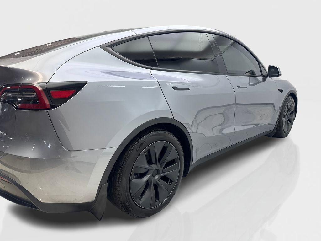 Used 2024 Tesla Model Y Long Range AWD/4WD image 13